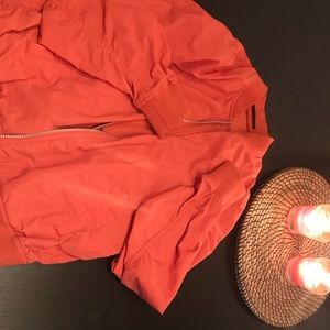 🔥 Orange bomber jacket 🔥